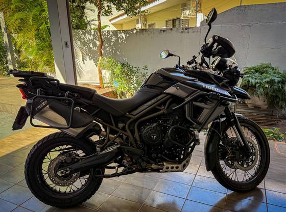 TRIUMPH TIGER 800 XCX 
